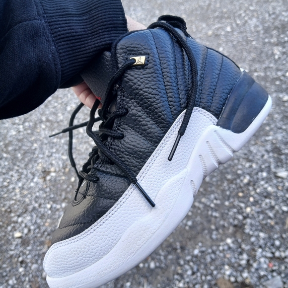 Jordan 12 Retro Playoffs Basketball/Streetwear Shoes Size 2 Youth - Picture 13 of 13